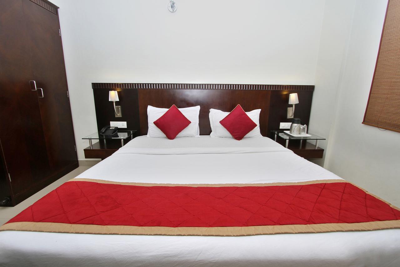 Hotel Amshi International Бангалор Экстерьер фото