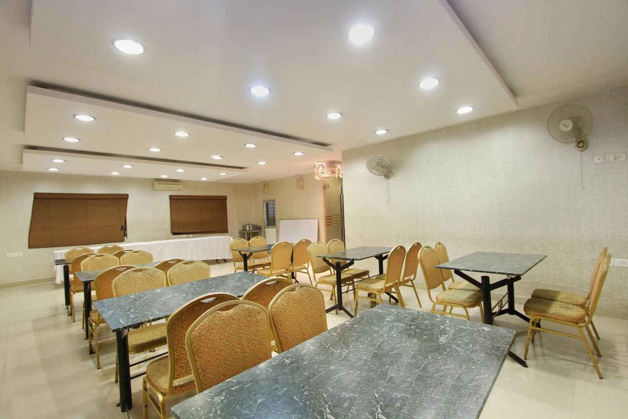 Hotel Amshi International Бангалор Экстерьер фото