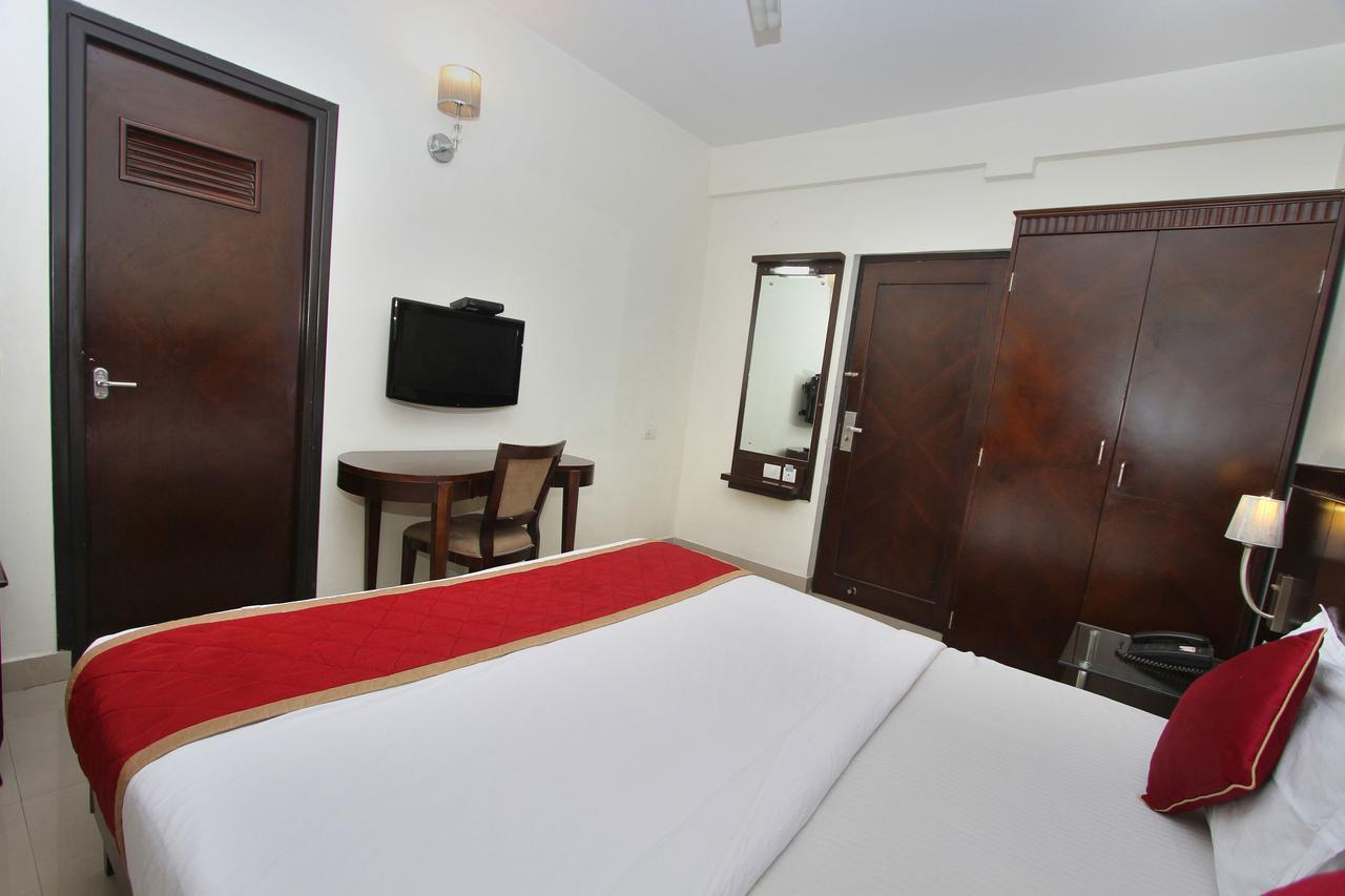 Hotel Amshi International Бангалор Экстерьер фото